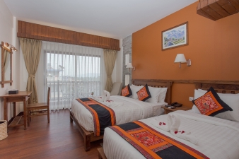 Connecting Room